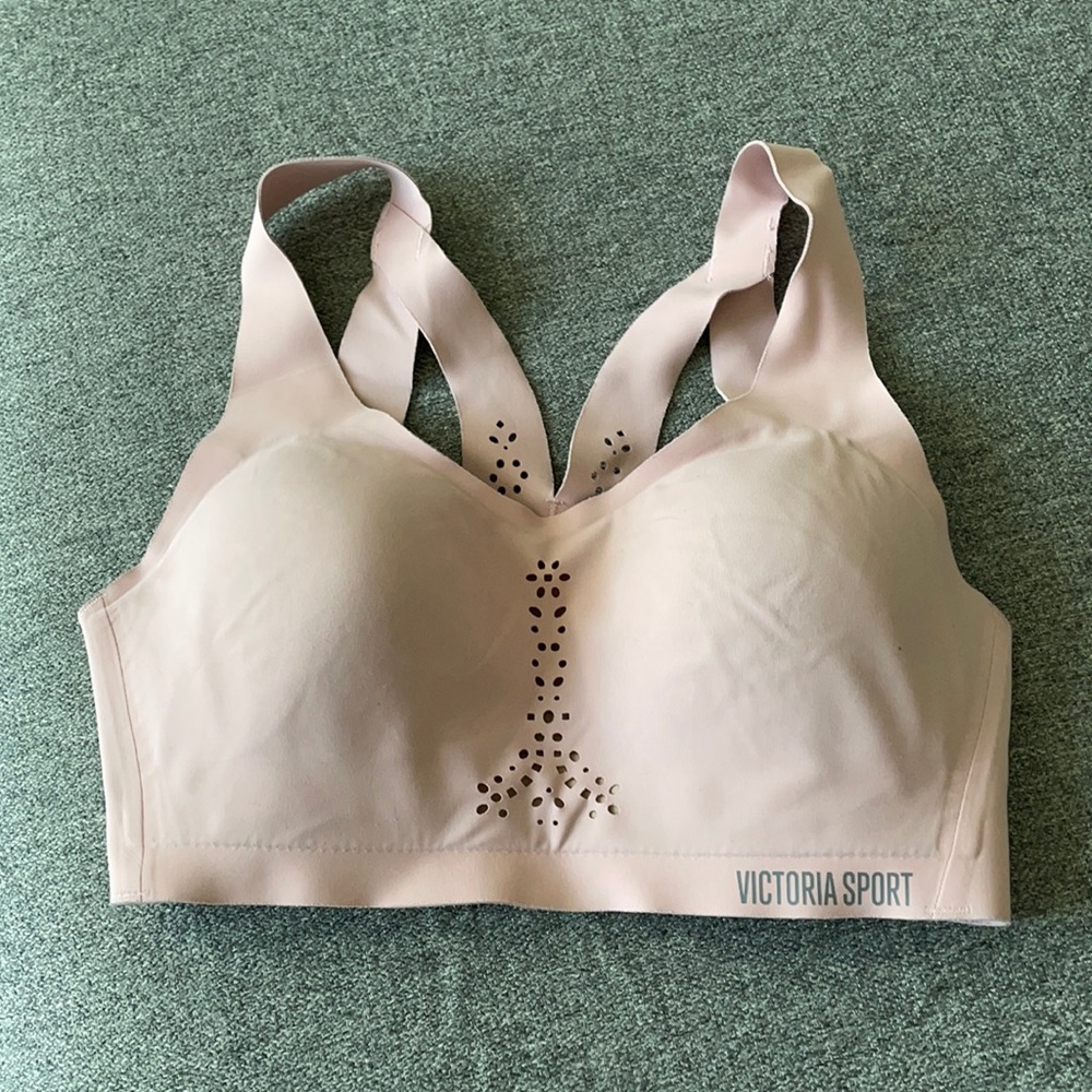 Victoria Sport Sports Bra Size 32D